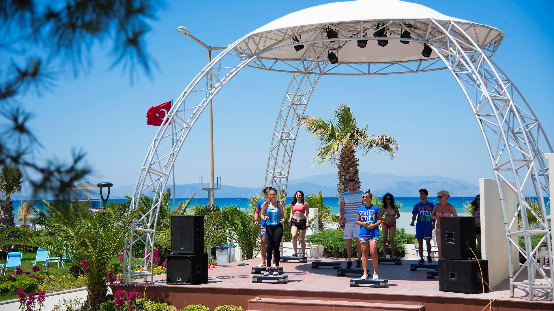 Flora Garden Ephesus Kusadasi Davutlar Hotel